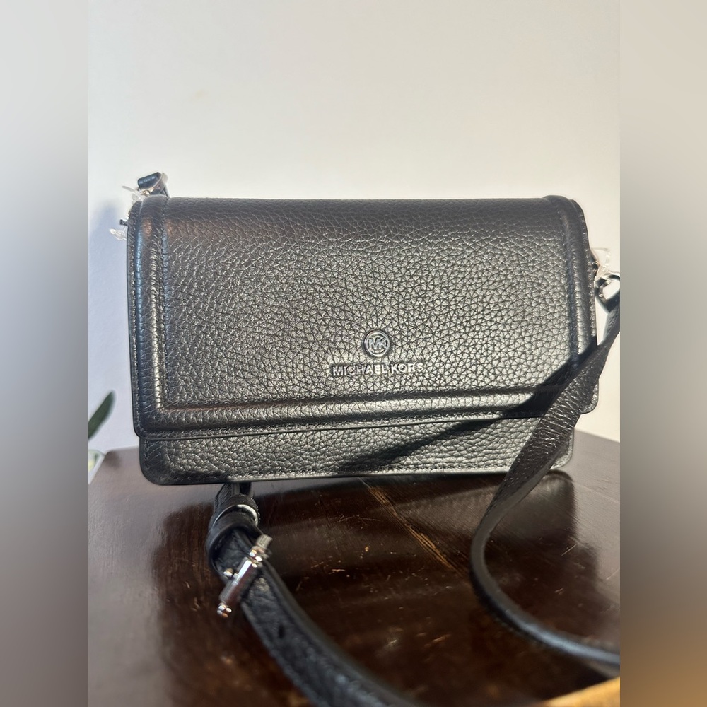Michael kors jet set Black Leather crossbody phone holder wallet rehabbed